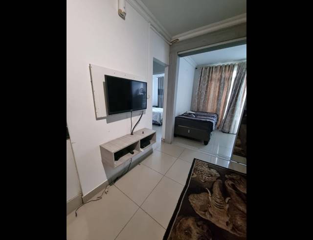 1 BEDROOM APARTMENT FOR SALE IN UMHLANGA RIDGE